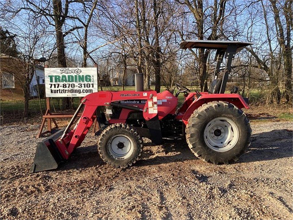 2015 MAHINDRA 4530 FARM TRACTOR