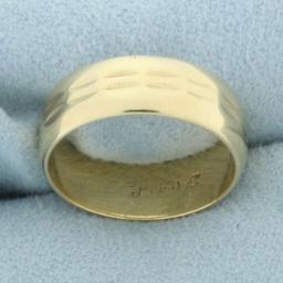 Diamond Cut Beveled Band Ring In 14k Yellow Gold