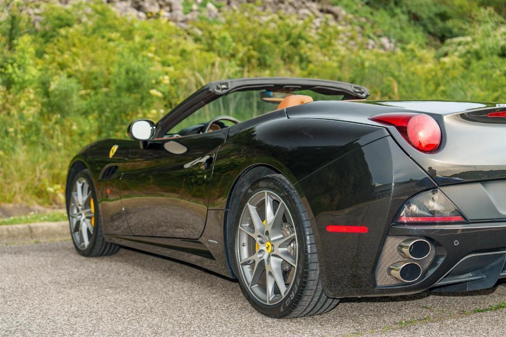 2013 FERRARI CALIFORNIA