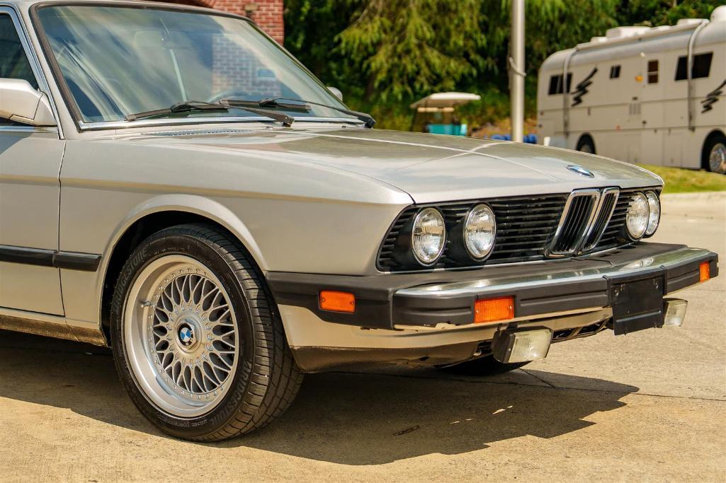 1986 BMW 528E