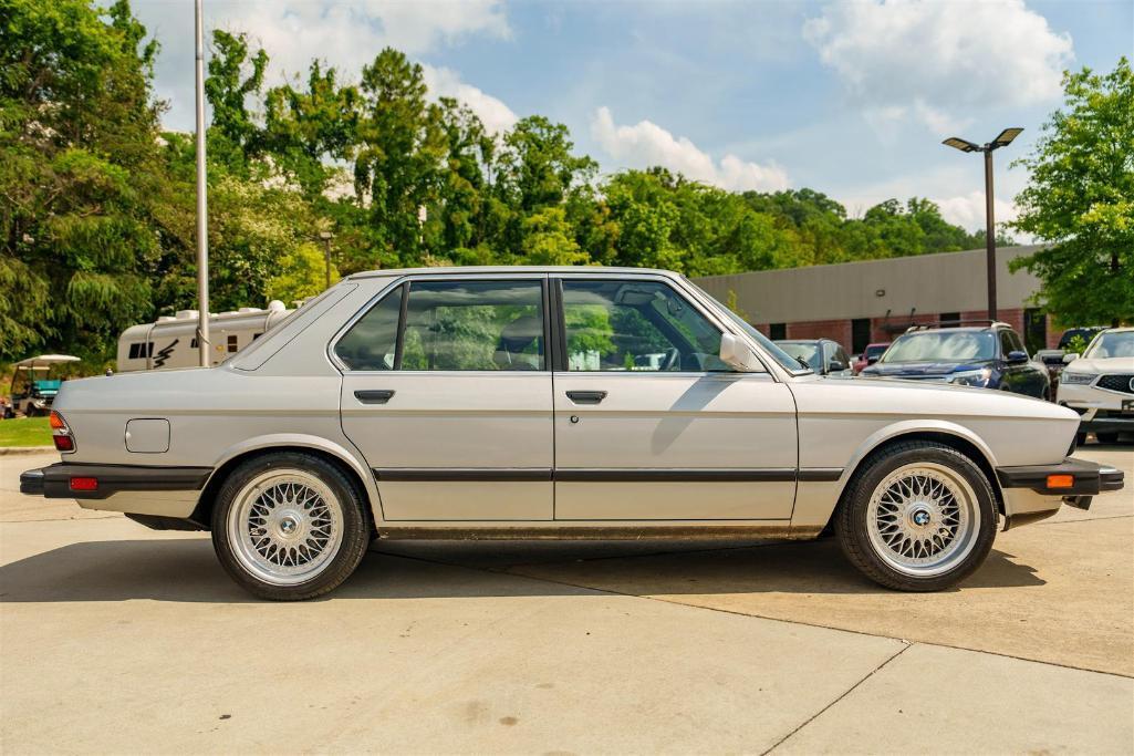 1986 BMW 528E