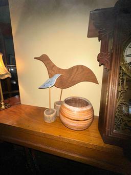 CONTENTS OF MANTLE CLOCKS LAMPS DECORATIVE BIRDS