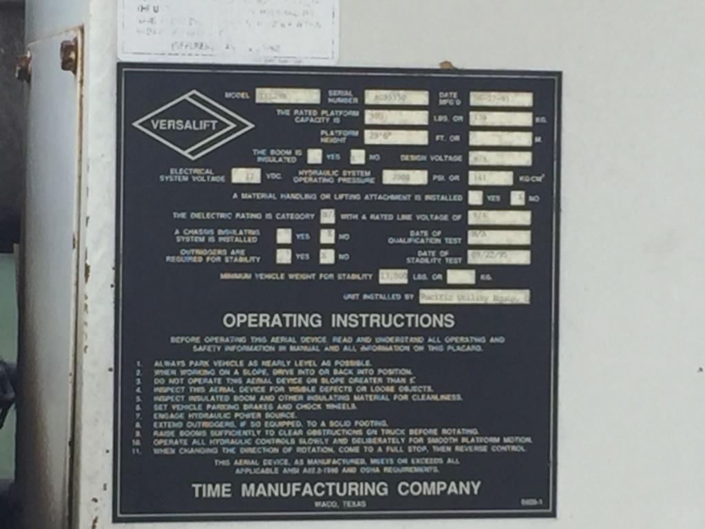 1995 Ford F700 Bucket Truck,