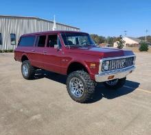 1972 Chevrolet Suburban 4X4