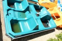 CONTOUR 4 PERSON PEDAL BOAT