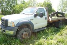 2006 F550 4x2 Truck, 6.0 Power Stroke Turbo Diesel, V8, automatic, 11' steel flatbed with side tool