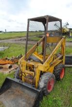 Rounder L600 Skid loader made by Melrose, 41" silage bucket, motor needs to be rebuilt, has new tire
