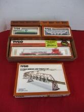 Tyco Locomotive w/ Cars & Bridge