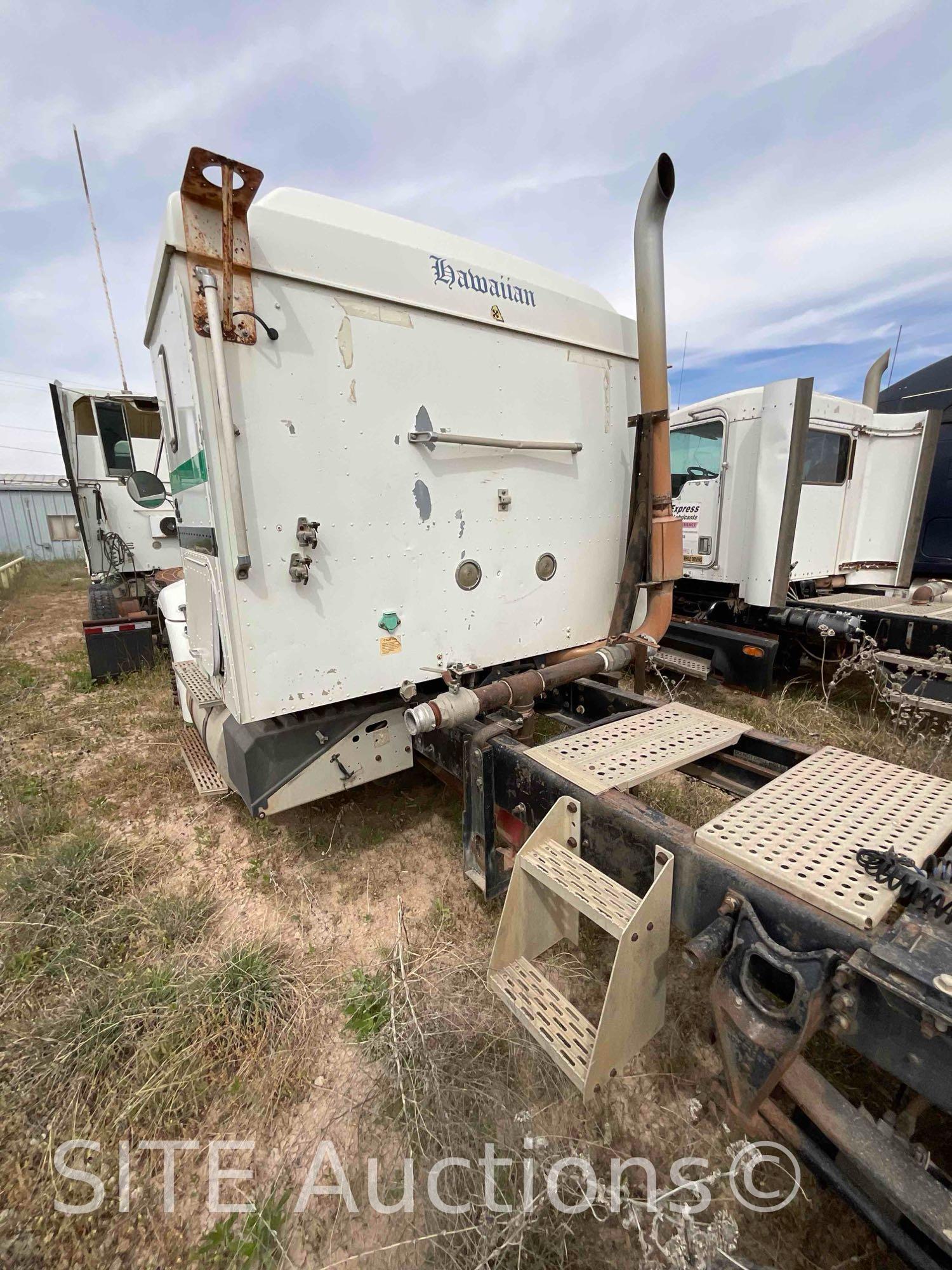 1998 International 9200 T/A Sleeper Truck Tractor