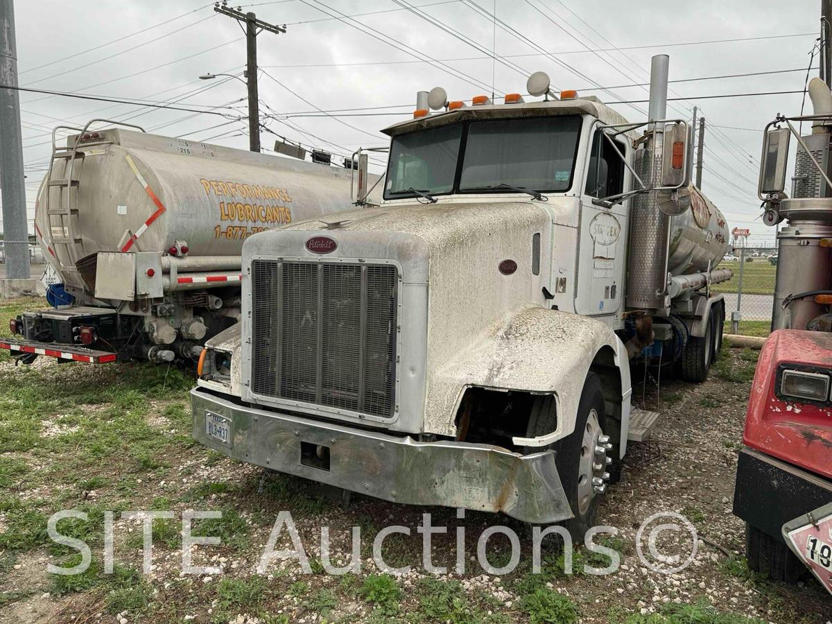 2004 Peterbilt 385 T/A Fuel Truck