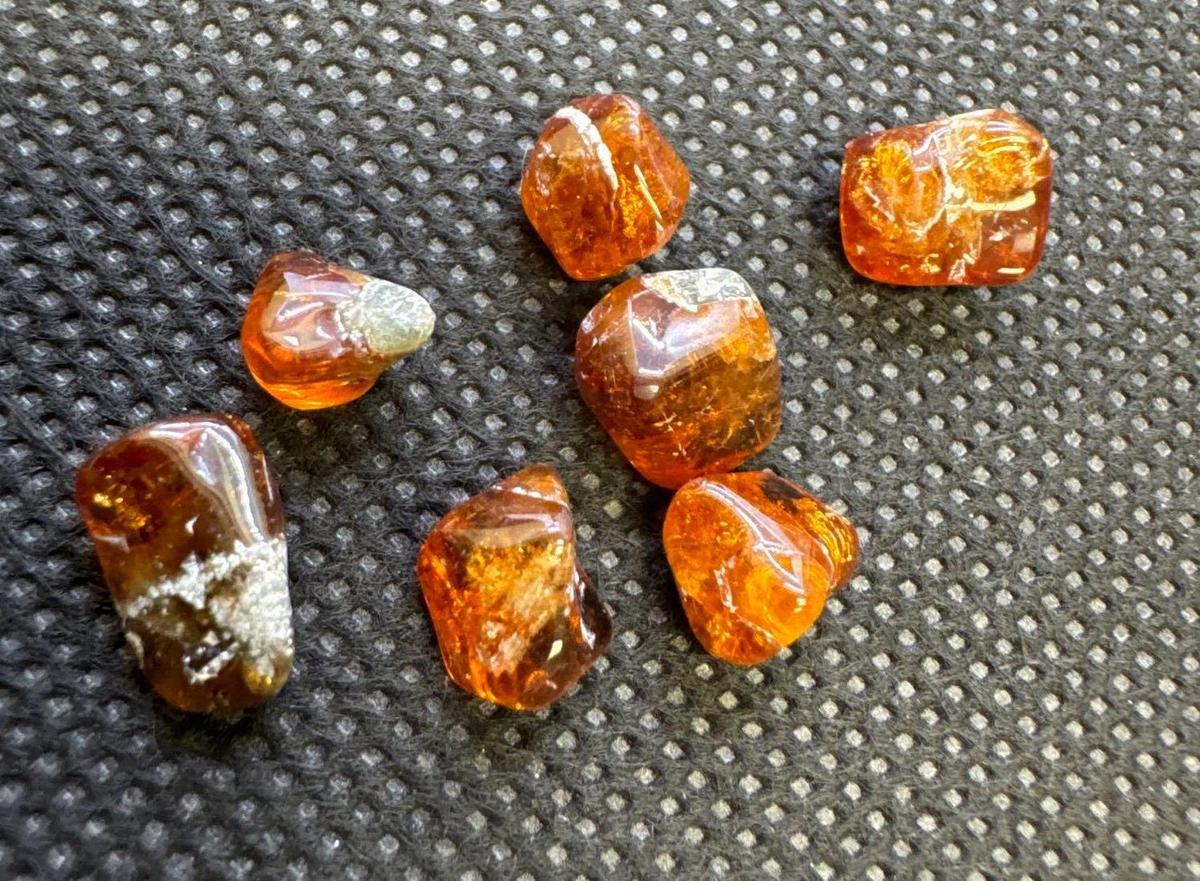 Orange Garnet Gemstones 20.51 Ct