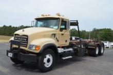 2005 Mack Roll Off Truck