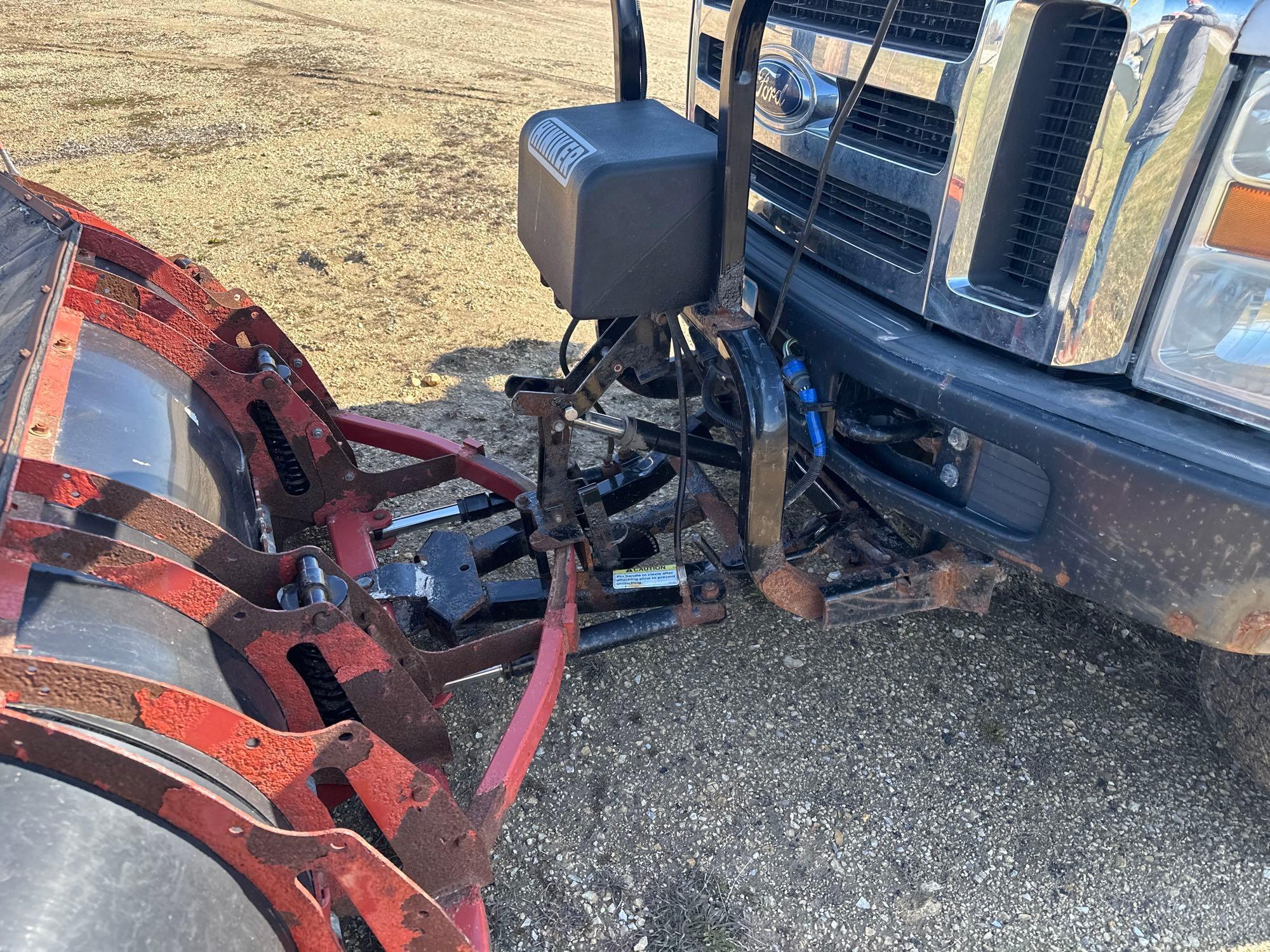 2008 F 250 with Plow