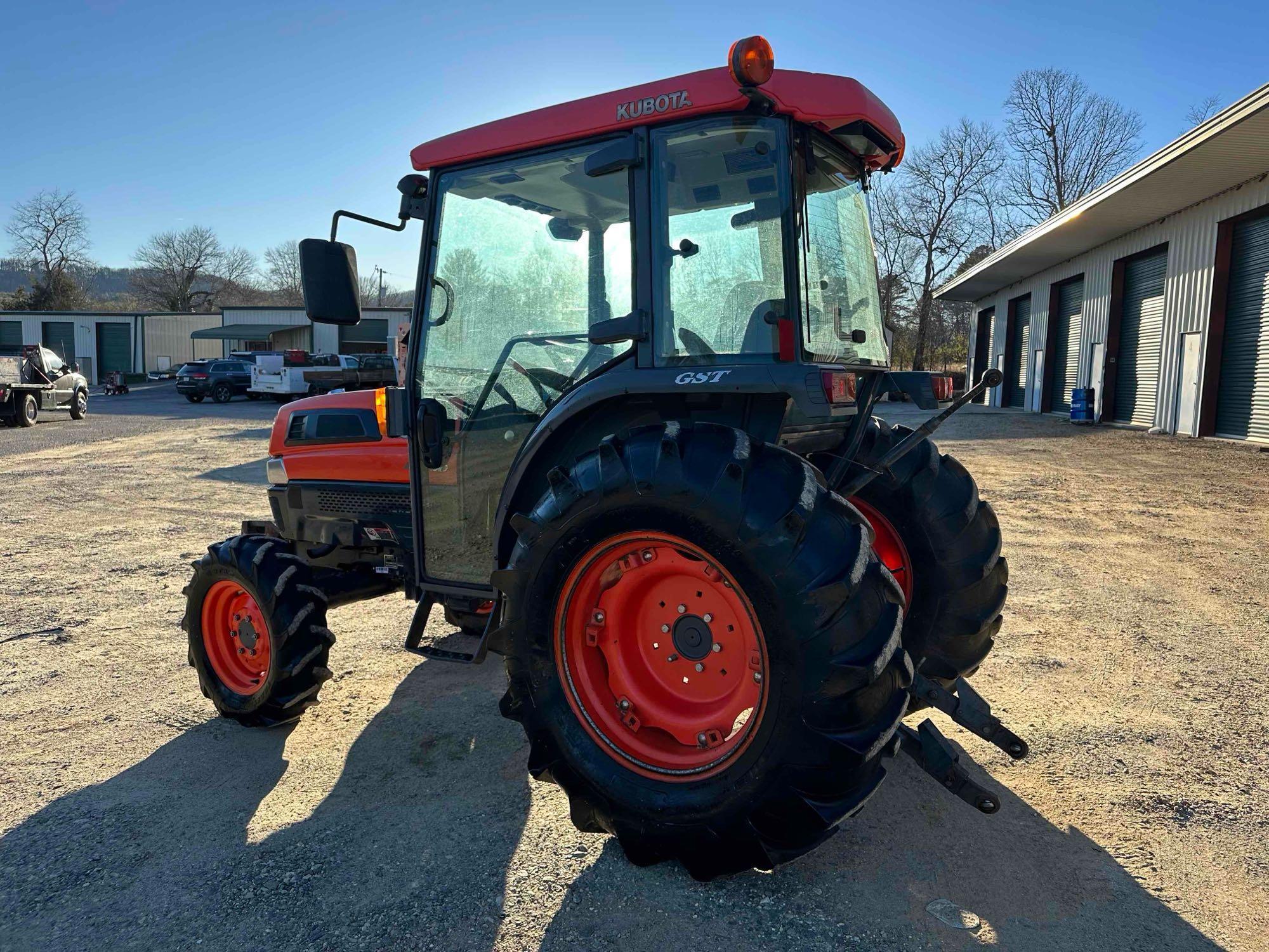 Kubota L4630 4x4 Enclosed Cab Tractor