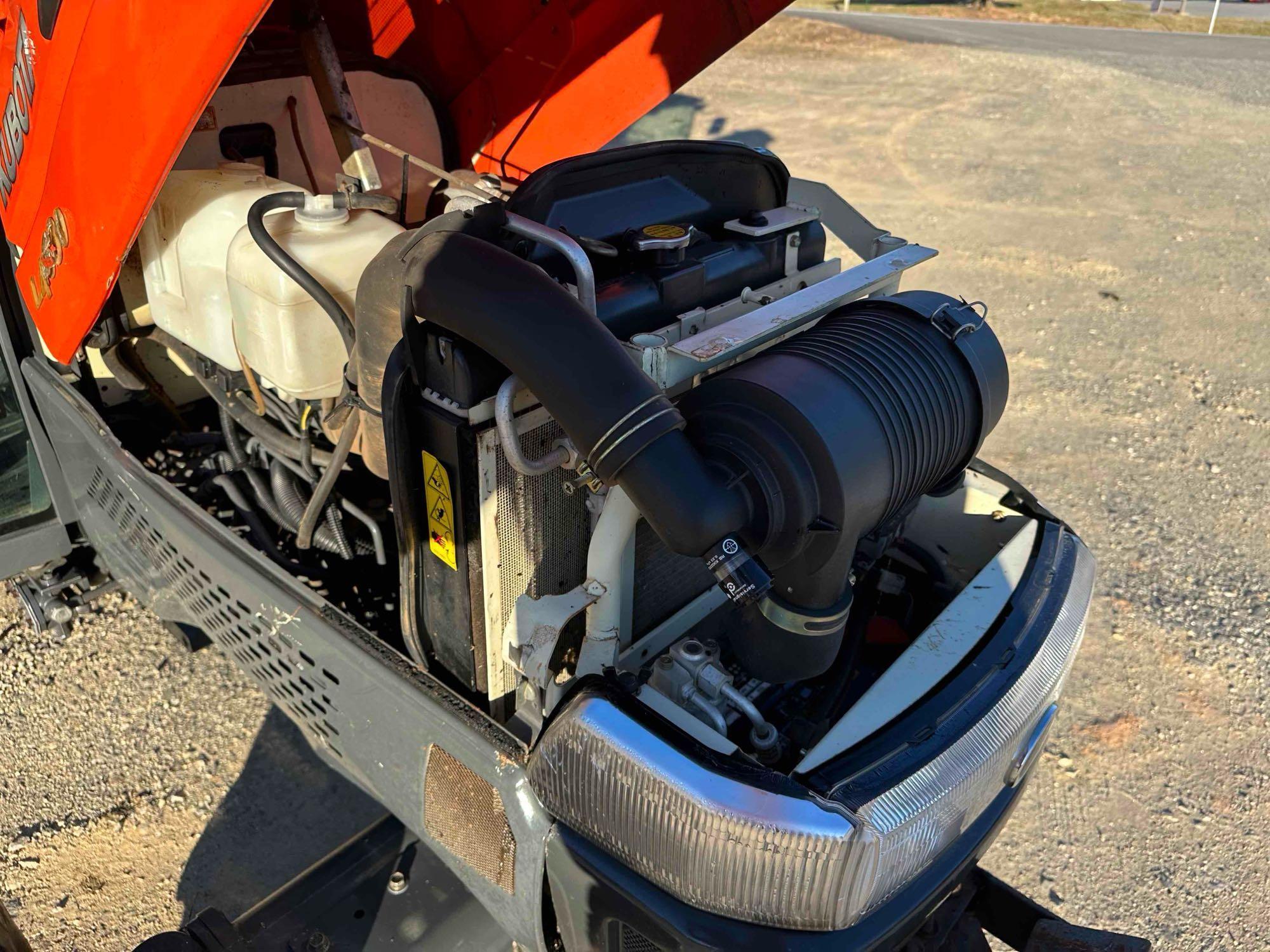 Kubota L4630 4x4 Enclosed Cab Tractor