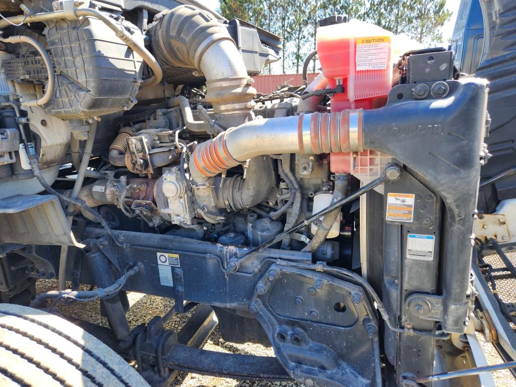 2017 Peterbilt 579 Day Cab Truck Tractor