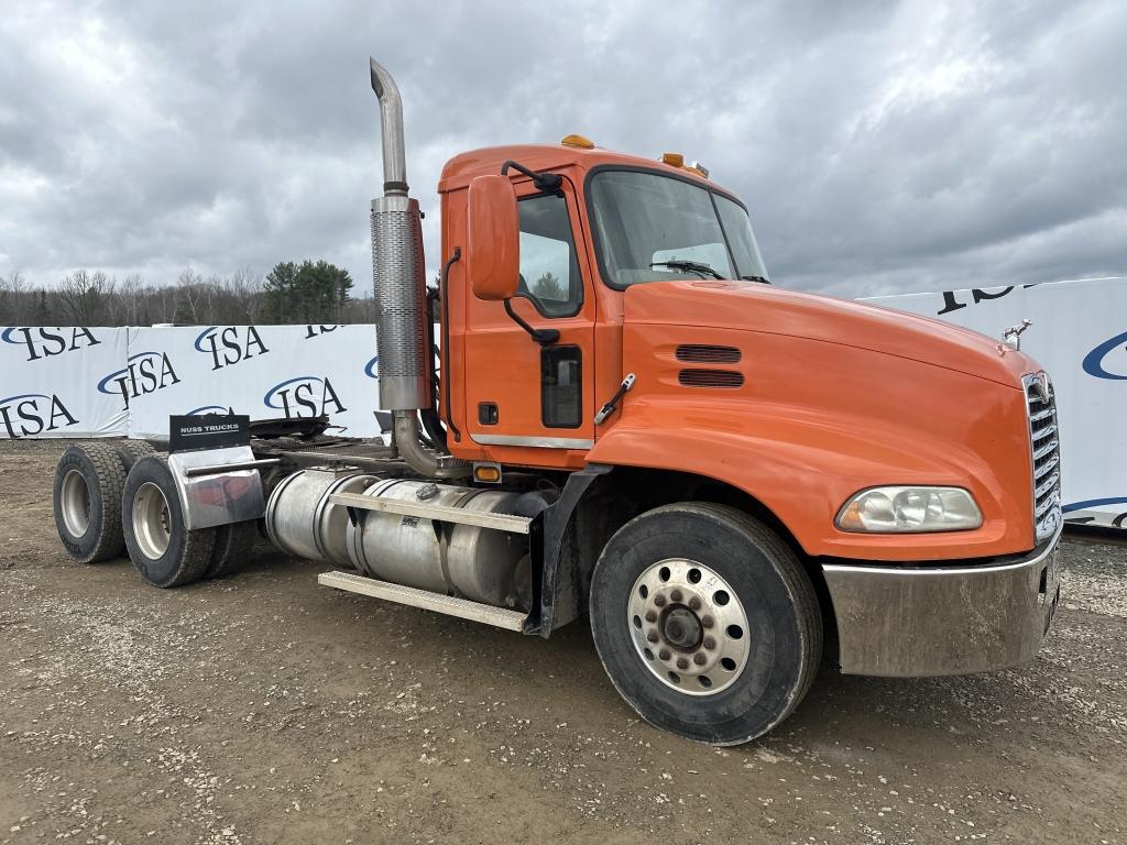 2004 Mack Cx613 Day Cab Truck Tractor