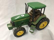 Ertl 1/16 Scale, John Deere 7810 Tractor