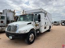 2007 INTERNATIONAL 4300 SBA 4X2 S/A DAYCAB WIRELINE TRUCK