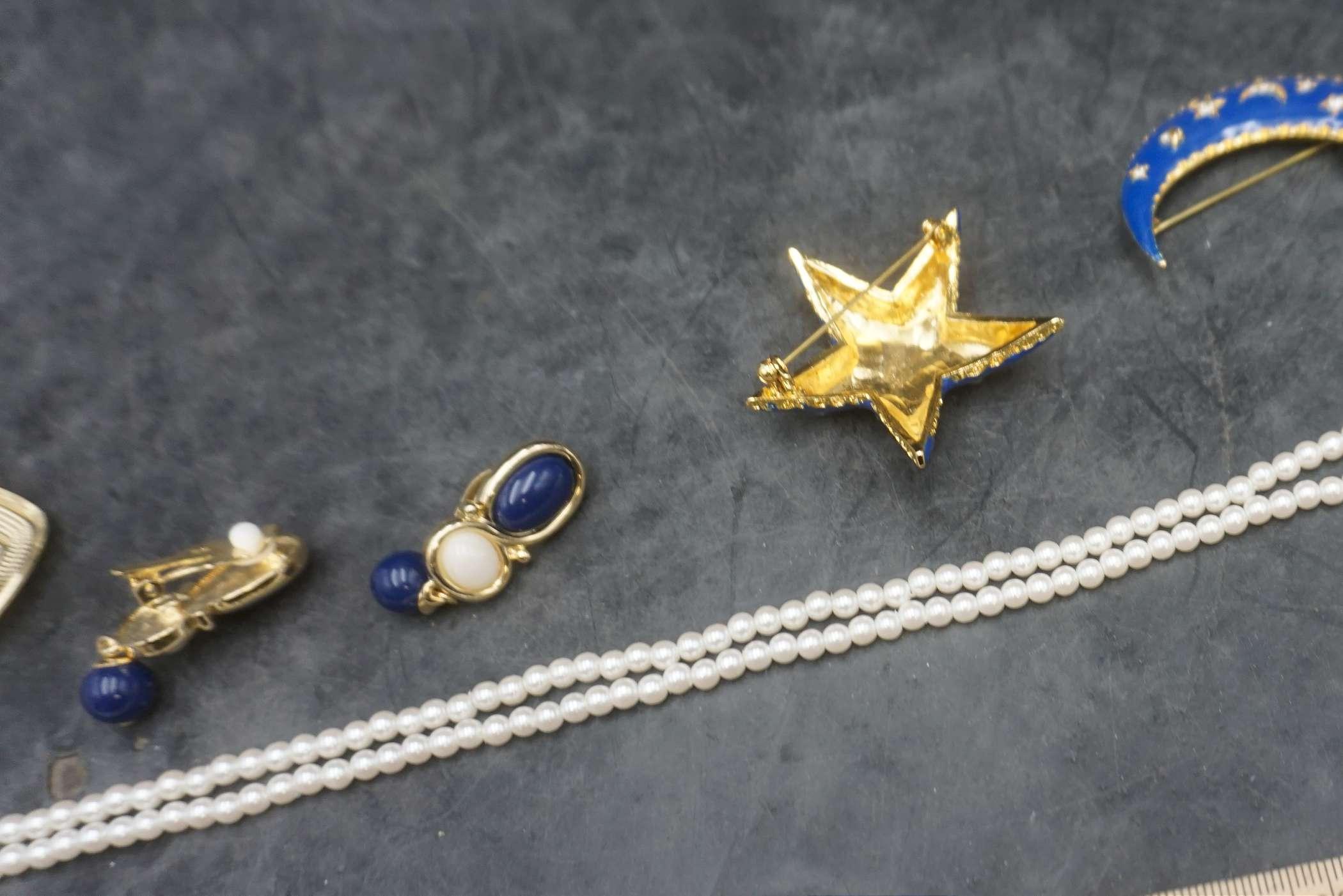 Blue & Gold-Toned Jewelry