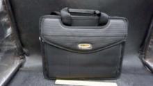 Mobile Edge Briefcase