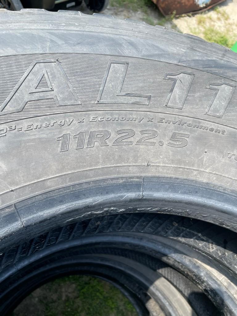 4-11R 22.5 Semi Tires