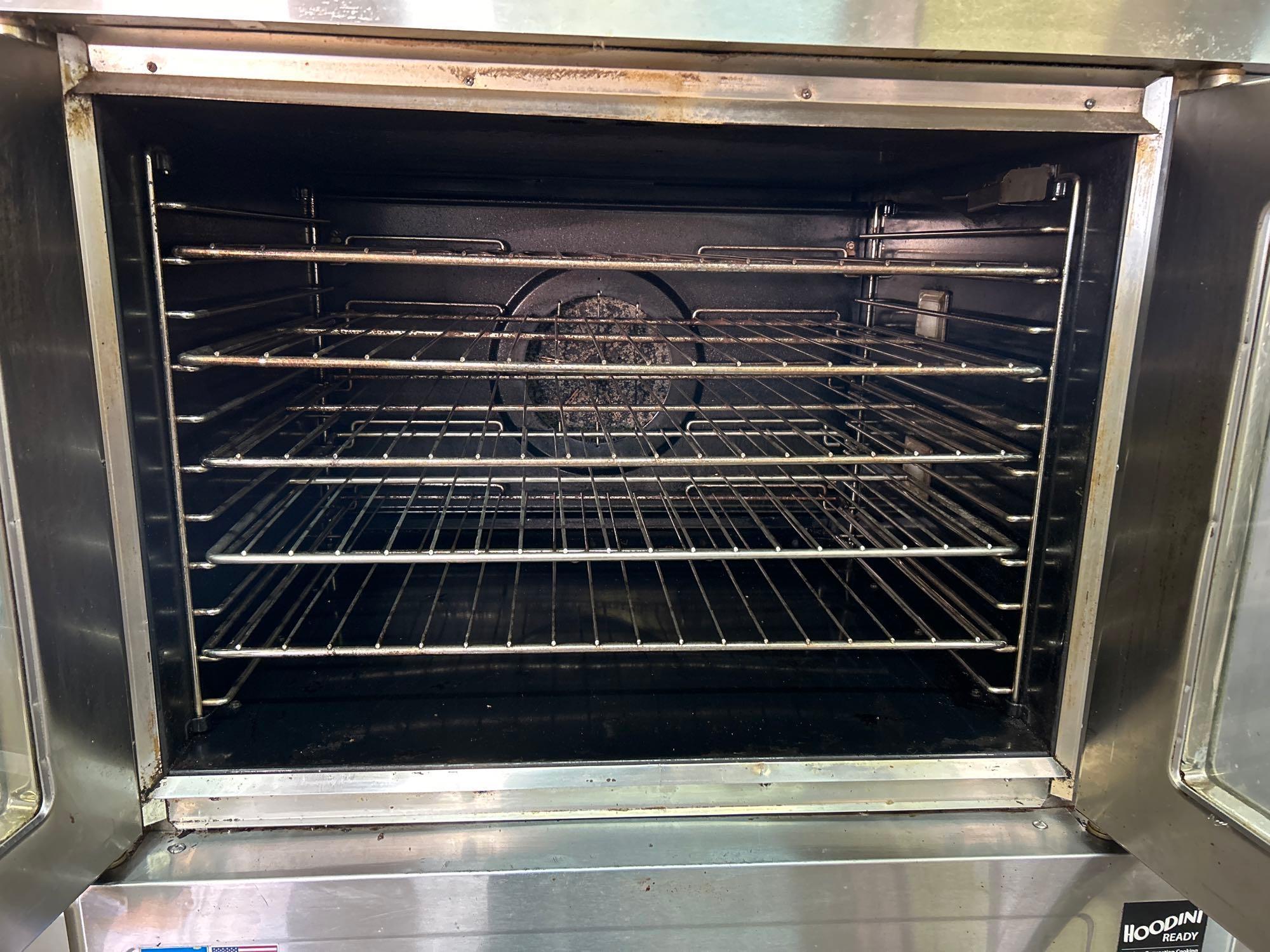 Blodgett Mdl. Zephaire 100 E Single Electric Convection Oven with Hoodini Hood