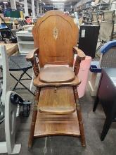 VINTAGE WOODEN HIGHCHAIR