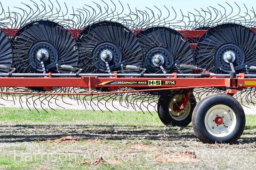 H&S 16 WHEEL HICAP HAY RAKE