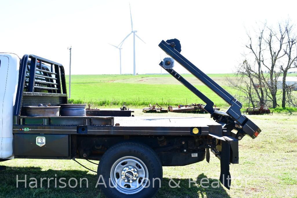 2019 F350 XL CAB AND CHASSIS WITH BUTLER BED