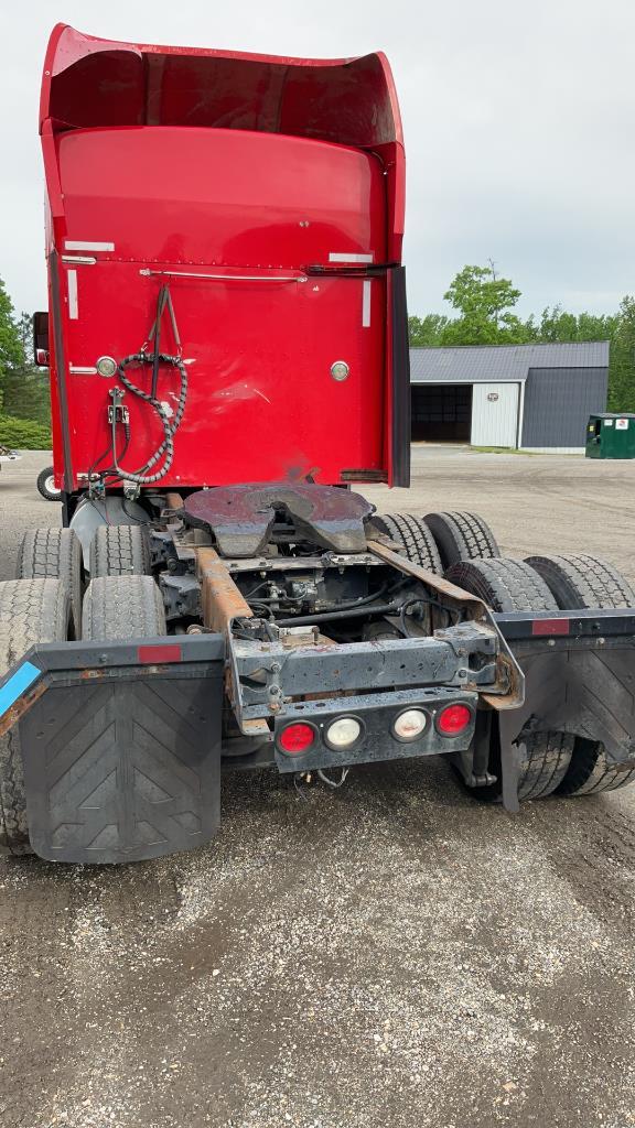 2007 Kenworth tractor