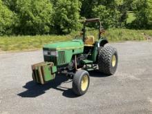 John Deere 5200 Farm Tractor