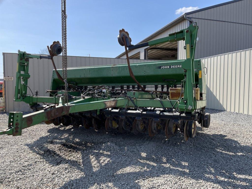 John Deere 750 Grain Drill