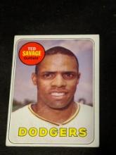 1969 Topps #471a Ted Savage Los Angeles Dodgers Vintage Baseball Card