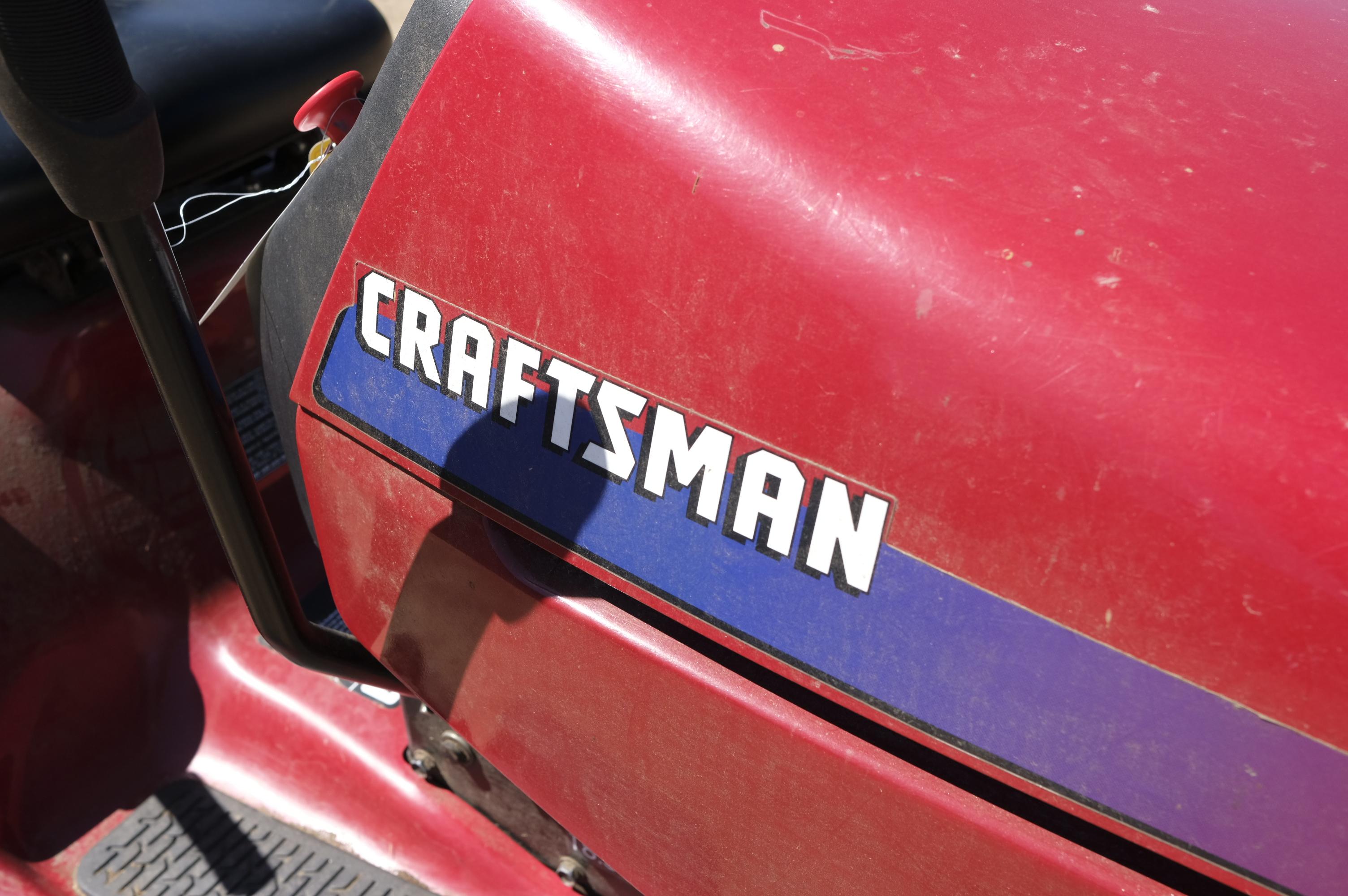 Craftsman DYT4000 riding lawn mower