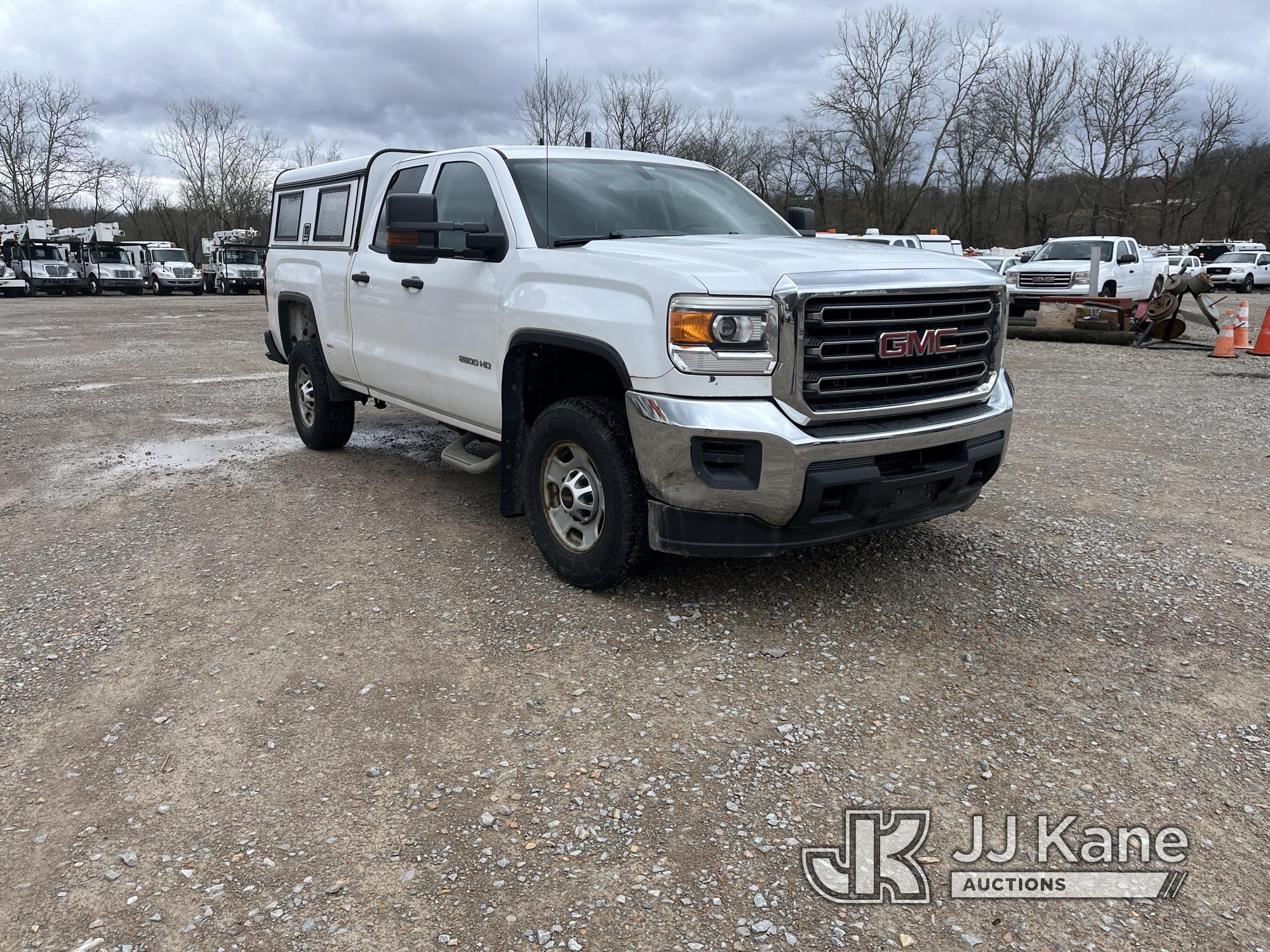 (Smock, PA) 2015 GMC Sierra 2500HD 4x4 Extended-Cab Pickup Truck Title Delay) (Runs & Moves, Rust &