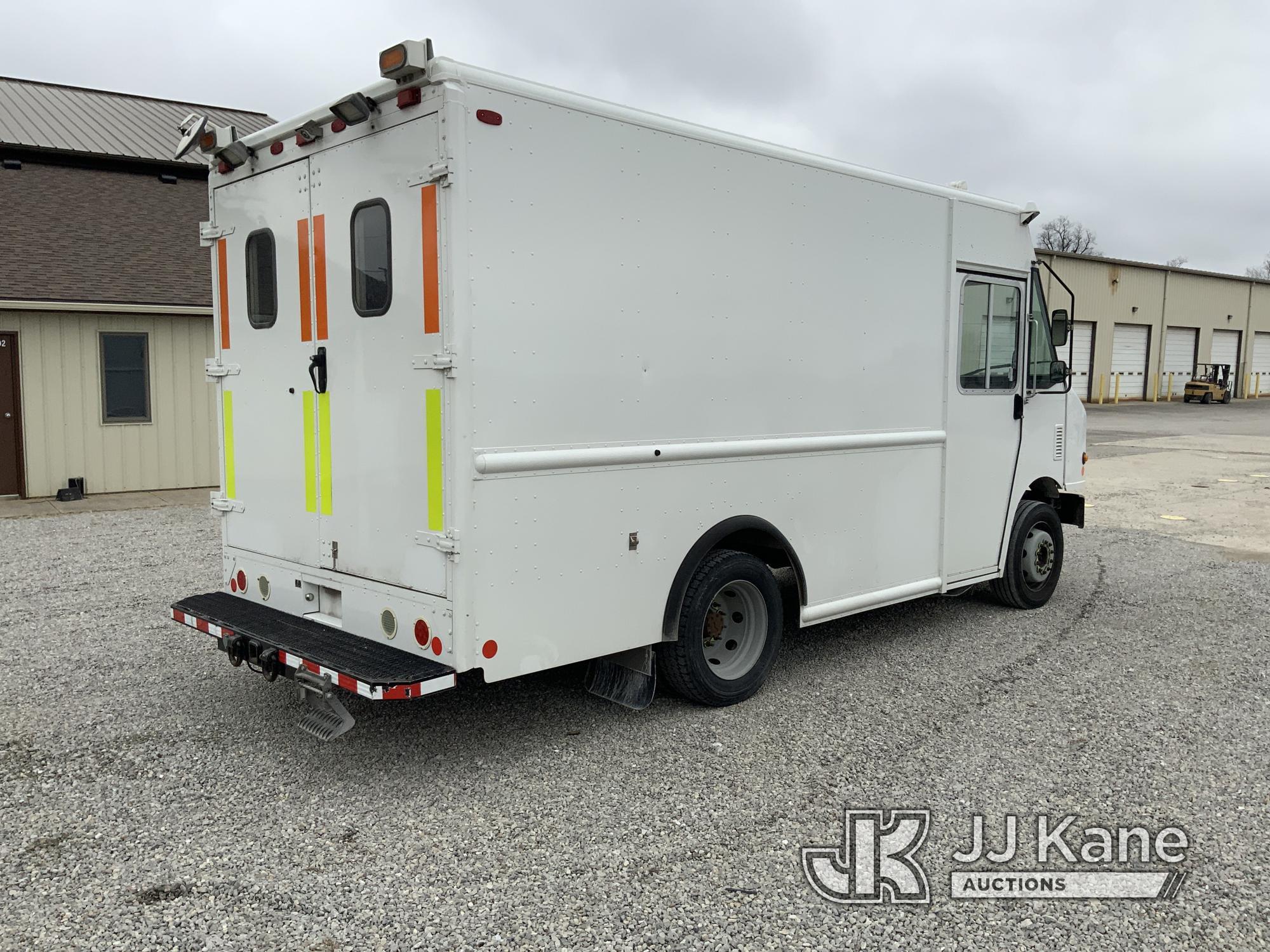 (Fort Wayne, IN) 2009 Workhorse W42 Step Van Runs & Moves