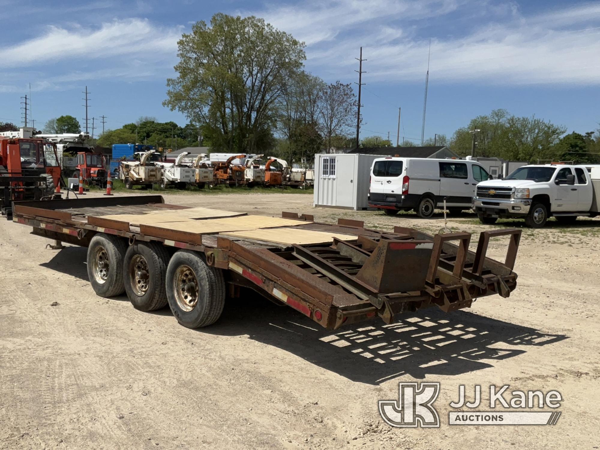 (Charlotte, MI) 1995 Scott Tri-Axle Tagalong Equipment Trailer Rotted Deck Boards