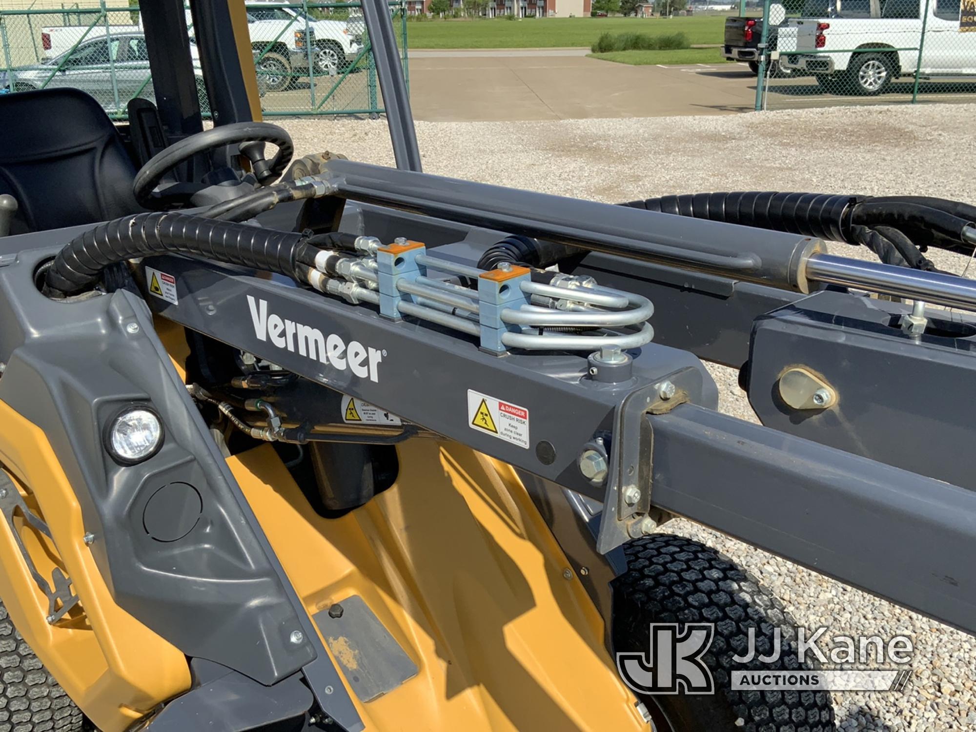 (Newburgh, IN) 2022 Vermeer ATX720 Compact Articulated Loader Runs & Operates) (Wrench Light On