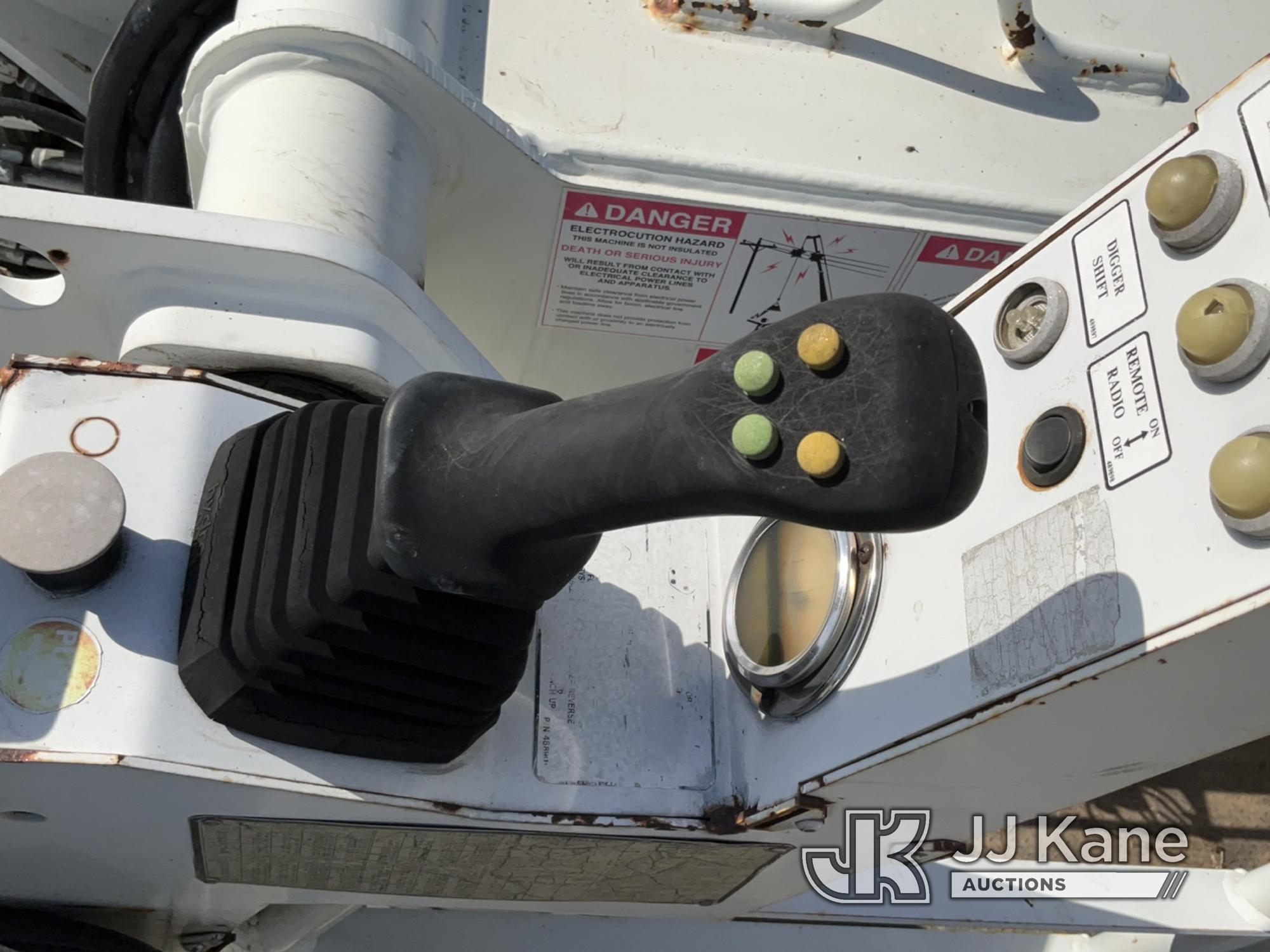 (Charlotte, MI) Terex/Telelect Commander 4047, Digger Derrick rear mounted on 2010 International 740