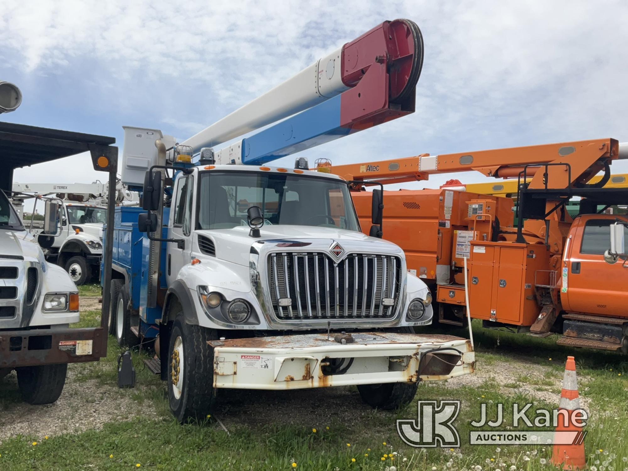 (Charlotte, MI) HiRanger 5FC-55, Bucket Truck rear mounted on 2010 International 7400 WORKStar T/A U