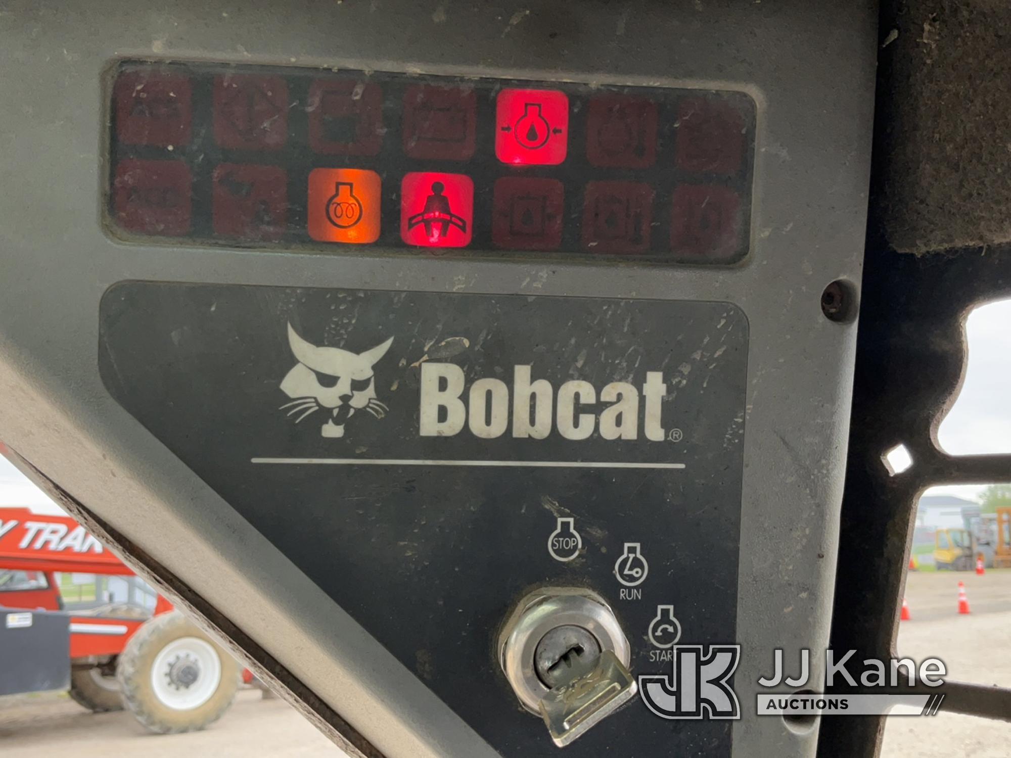 (Charlotte, MI) 2004 Bobcat T190 Crawler Skid Steer Loader Runs, Moves, Operates, Oil Pressure Light