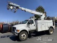 (Redmond, OR) Altec AP45, Articulating & Telescopic Non-Insulated Cable Placing Bucket Truck center