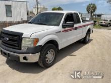 2014 Ford F150 4x4 Extended-Cab Pickup Truck (Runs & Moves) (Jump To Start, Tire Pressure light on,