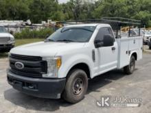 2017 Ford F250 Service Truck Runs, Moves) (Minor Body Damage, Cracked Windshield.