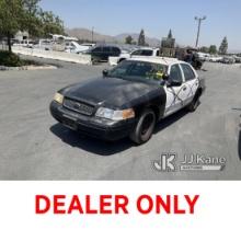 (Jurupa Valley, CA) 2002 Ford Crown Victoria Police Interceptor 4-Door Sedan Runs & Moves, Bad Batte