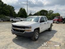 (Shelby, NC) 2018 Chevrolet Silverado 1500 4x4 Extended-Cab Pickup Truck Runs & Moves) (Shifts Hard,