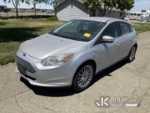 2014 Ford Focus ELECTRIC 4-Door Hatch Back Runs & Moves) (Has Charger) EV