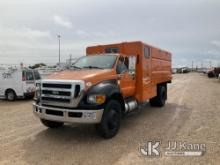 (Waxahachie, TX) 2013 Ford F750 Chipper Dump Truck Runs & Moves) (Check Engine Light On, Service Eng