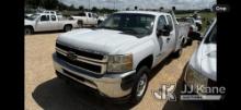2011 Chevrolet Silverado 2500HD Extended-Cab Service Truck Runs & Moves) (Cracked Windshield